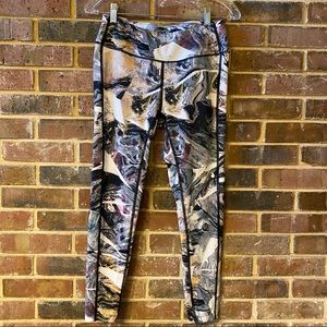 Cayer 8 Multicolor Marble Leggings - size s